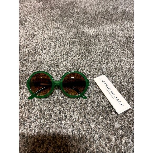 Janie and Jack green sunglasses size 4 and up C6-17 (2) - Picture 1 of 3